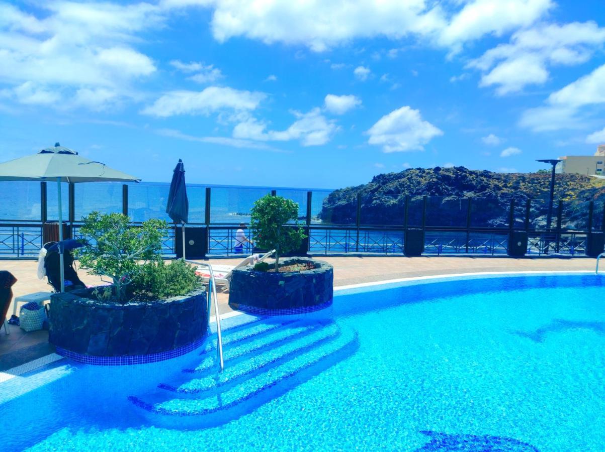 El Nautico Suites, The Beachfront Paradise 圣米格尔德阿沃纳 外观 照片
